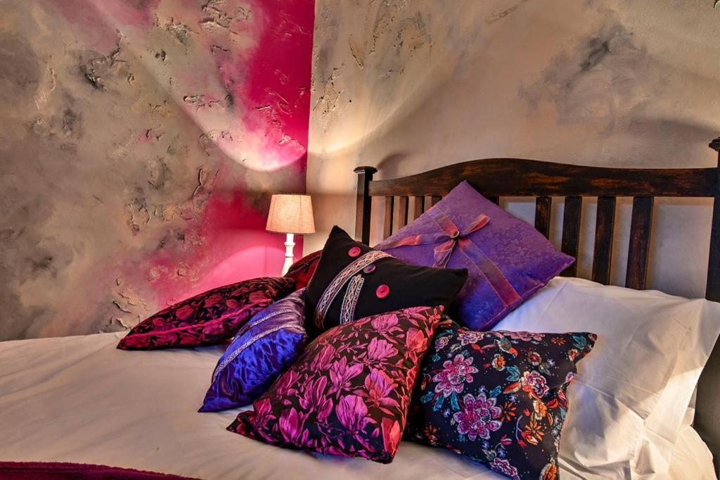 Iszis Guest House Блумфонтейн Экстерьер фото